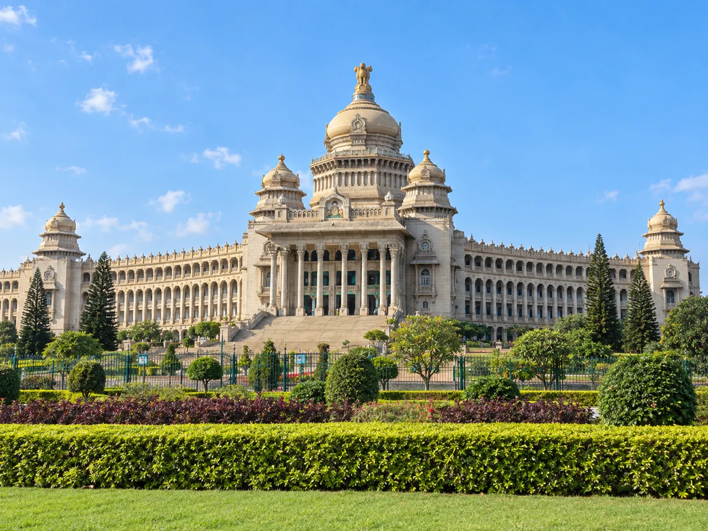 Taxi route from Trivandrum to Bangalore